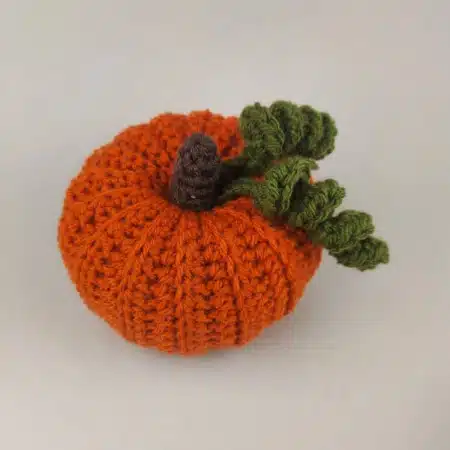Easy crochet pumpkin pattern for beginners