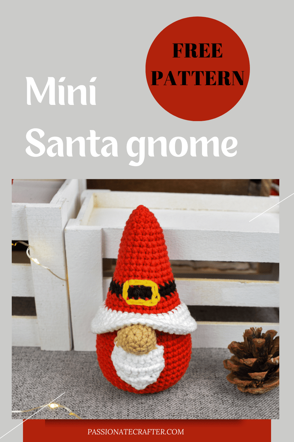 crochet mini Santa ornament pattern free