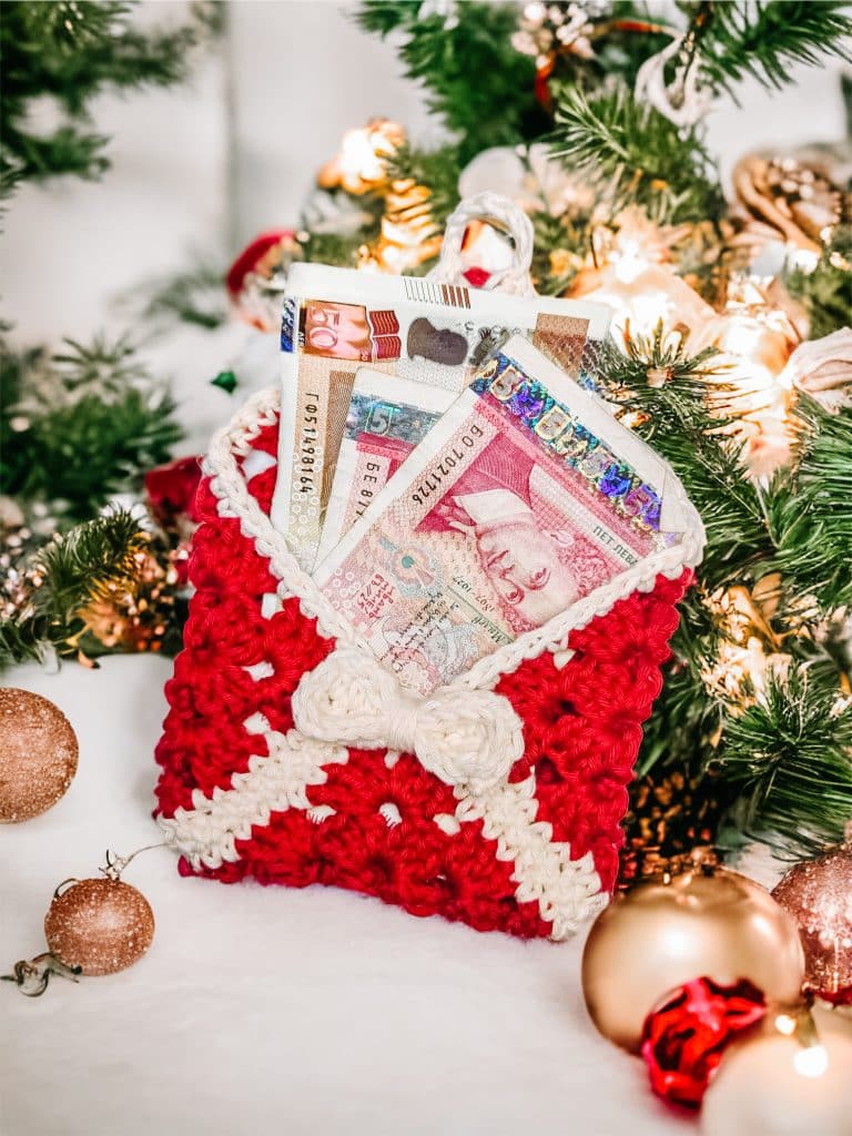 Crochet gift bag – free pattern