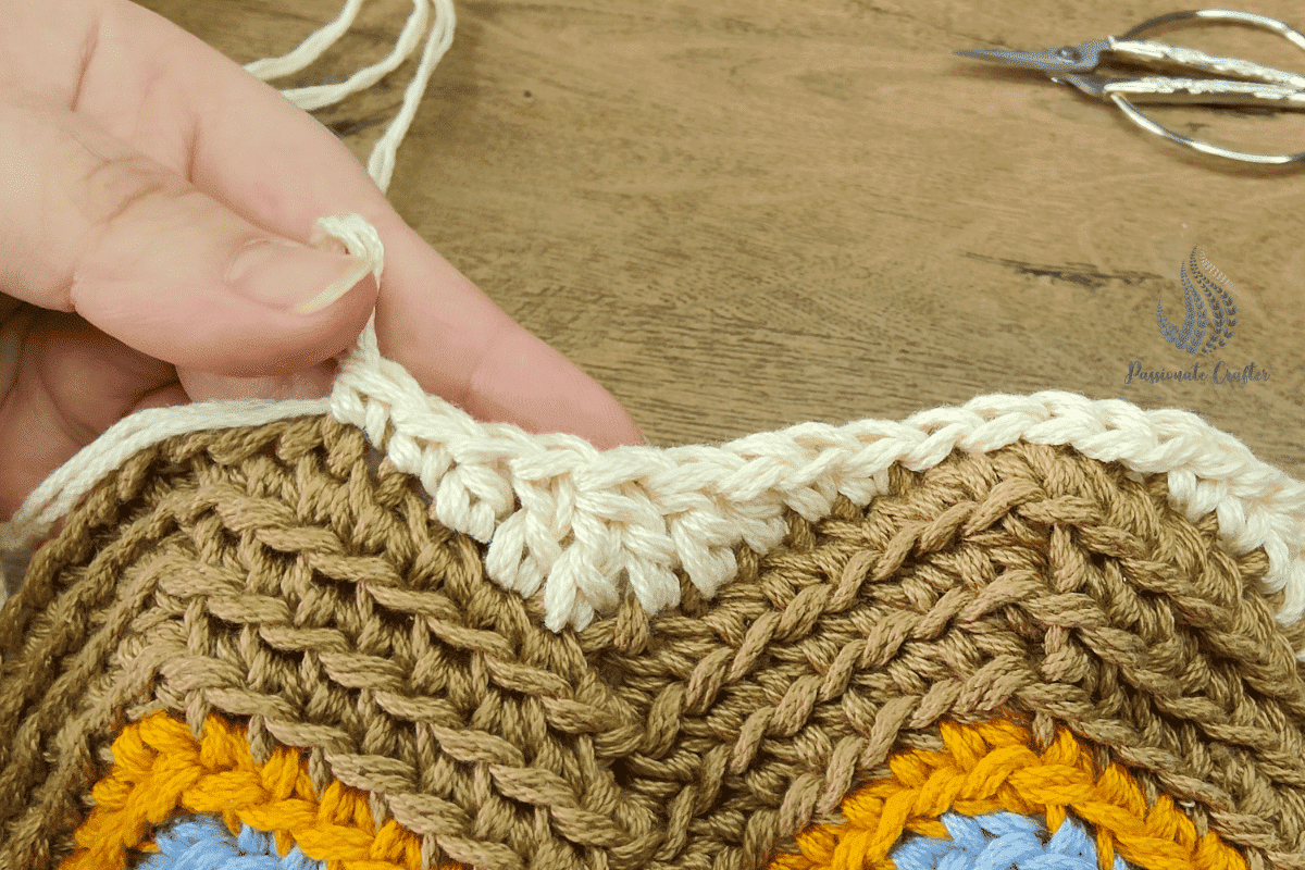 how to crochet bottom part of a chevron bag