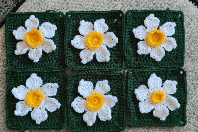 crochet daffodil granny square