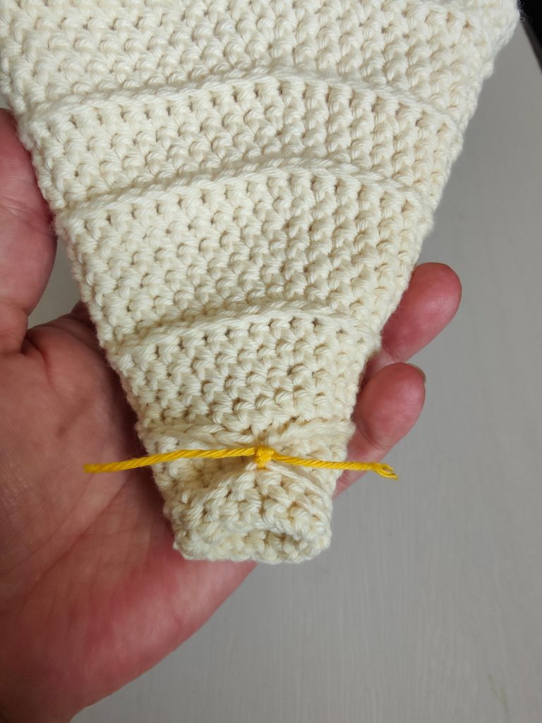 how to tie to layers in crochet for hats