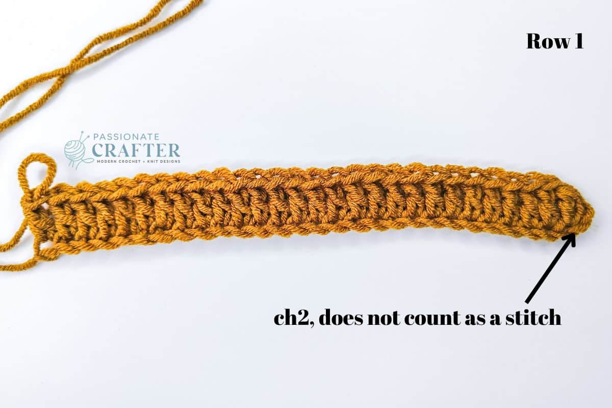 how to crochet a double crochet row