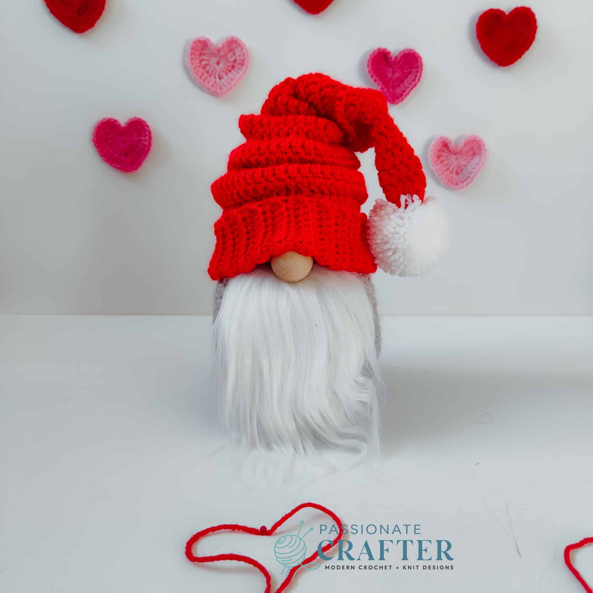 crochet gnome with red hat free pattern