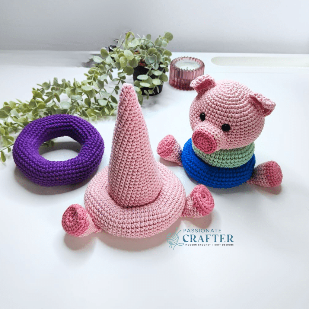 crochet pig amigurumi
