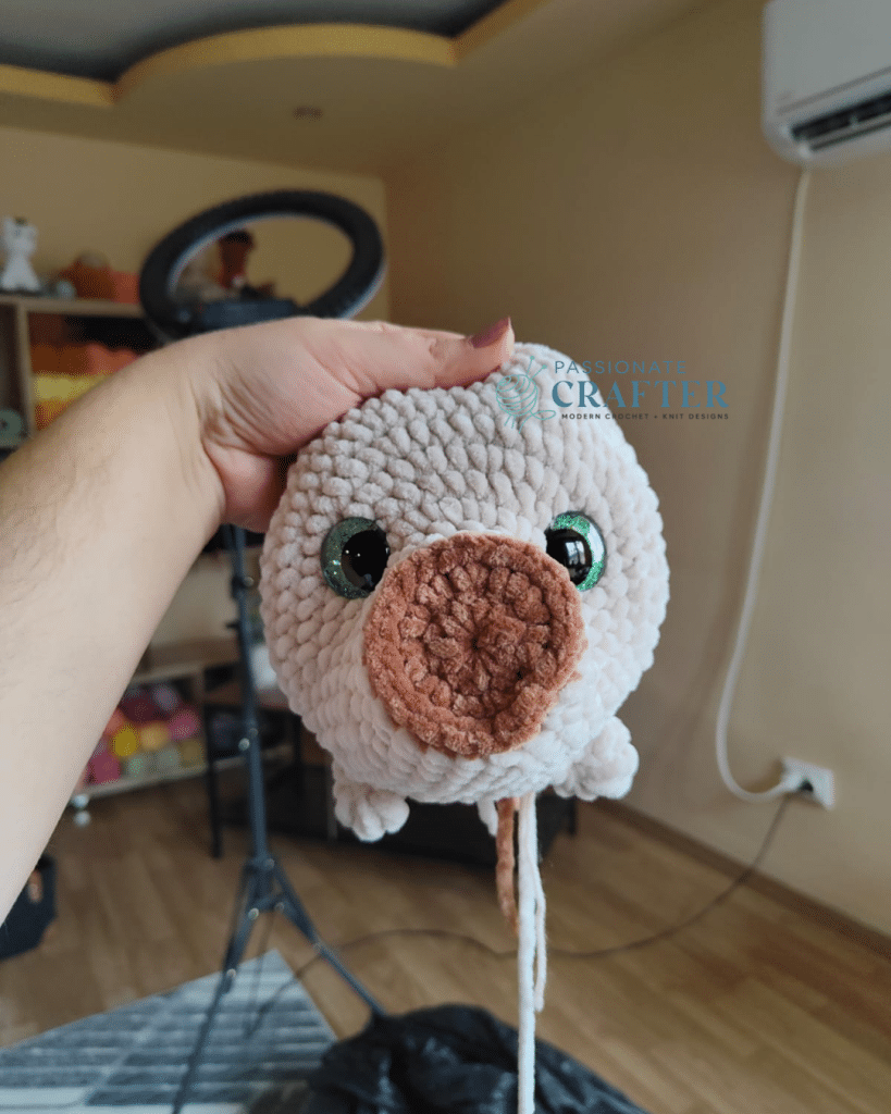 how to crochet a pig plushie