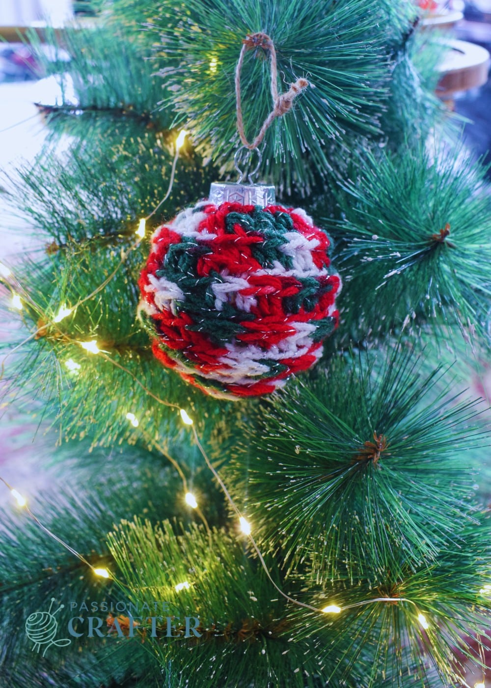 Crochet Classic Christmas Ornament Free Pattern
