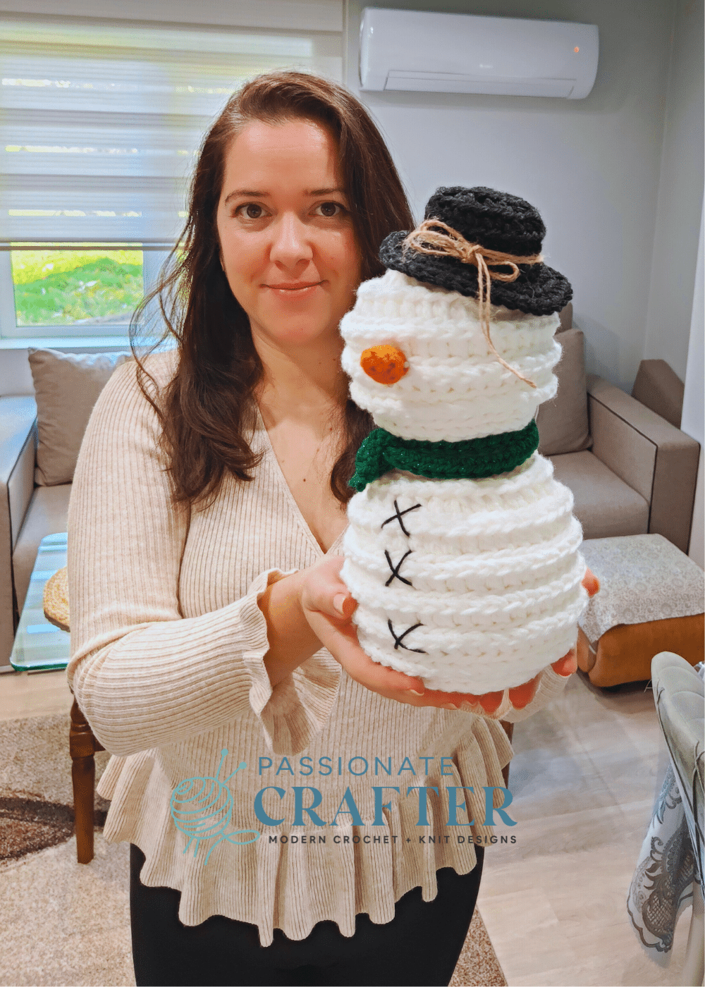 Crochet Snowmen Pattern in 3 sizes